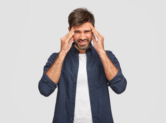 علاج الصداع في المنزل | تخلص من صداع التوتر المزعج