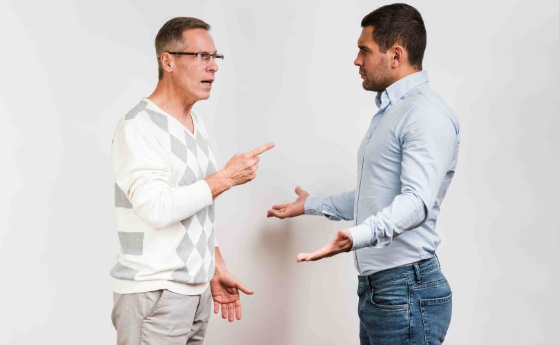 كيف يمكن التعامل مع النقد بطريقة إيجابية؟