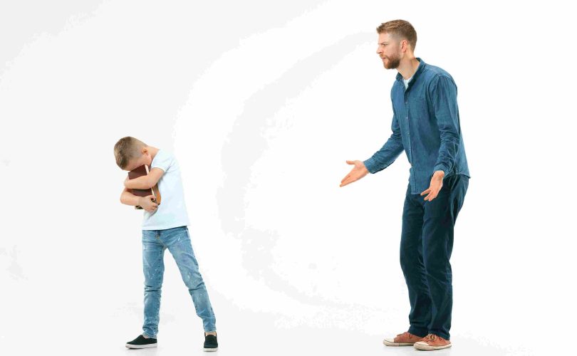 كيفية التعامل مع الطفل العنيد: أبرز 9 نصائح