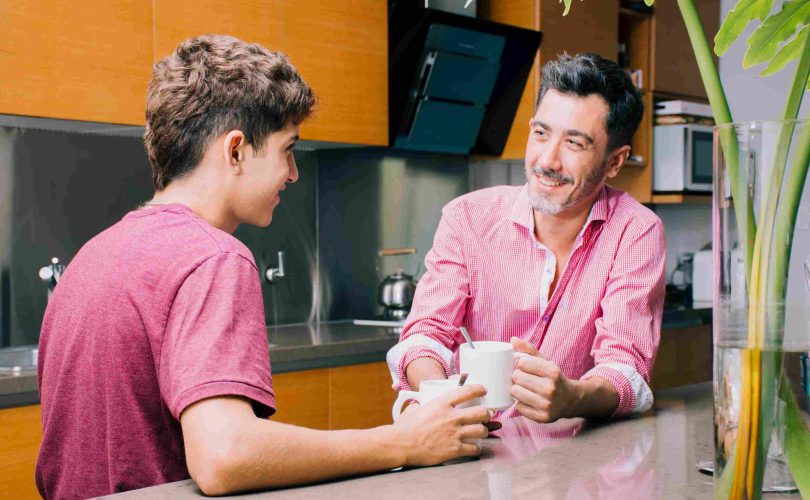 كيفية التعامل مع ابني المراهق ومحادثته