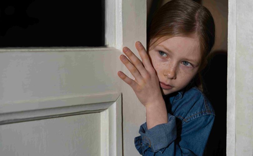 كيف أعرف أن ابنتي تعرضت للتحرش؟
