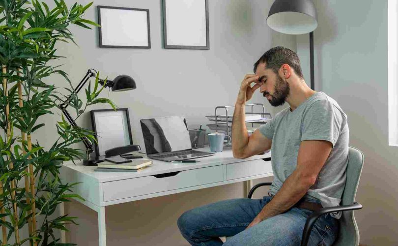 طرق لتعزيز الصحة النفسية في مكان العمل