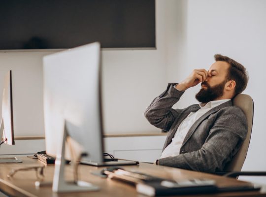 الصحة النفسية في بيئة العمل | هل أثرت الضغوط عليك؟