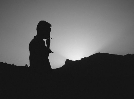 لماذا لا يعترف مجتمعنا في الصمت النفسي؟